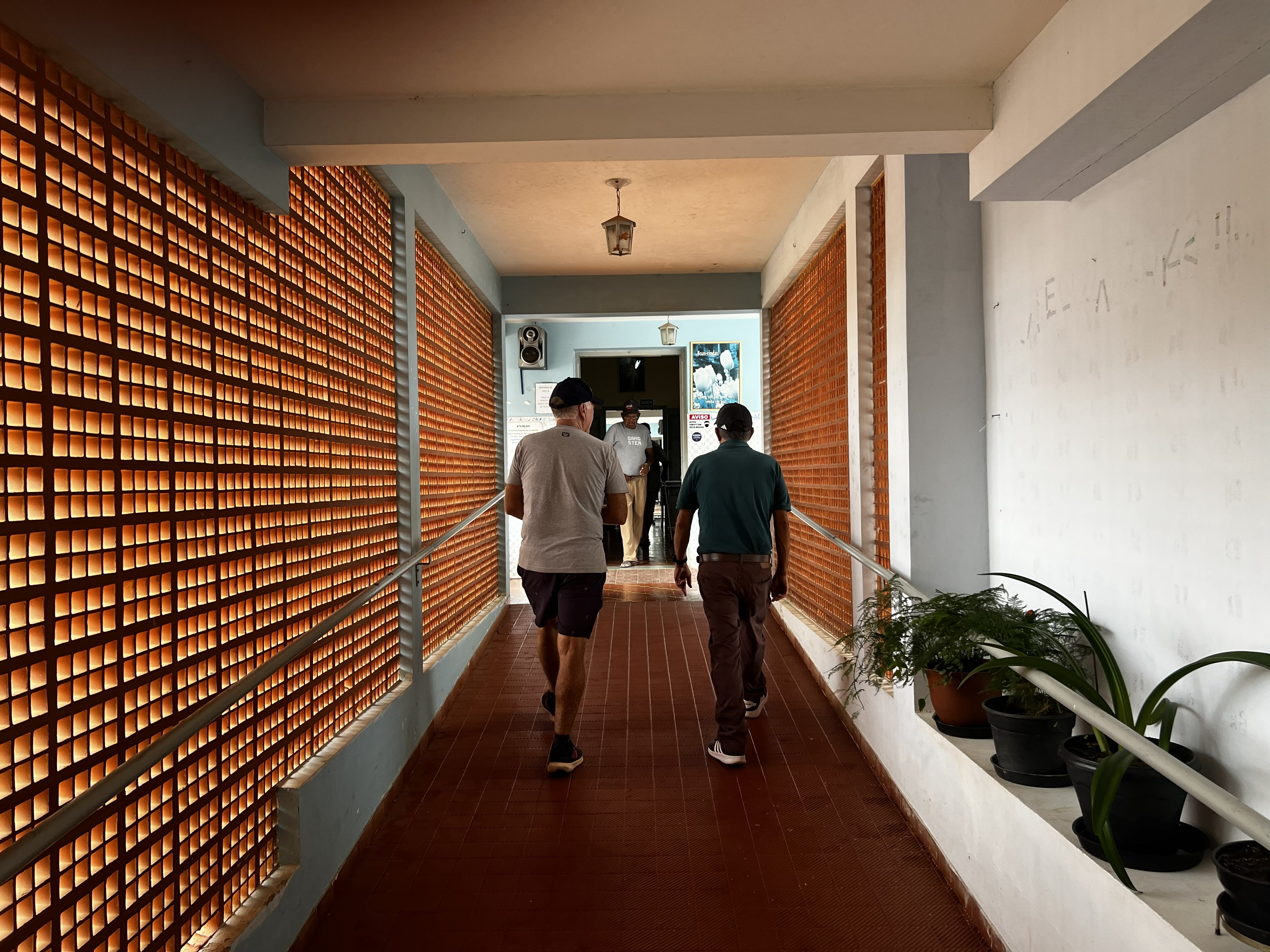 Corredor que da acesso ao Asilo